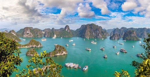 Việt Nam đứng đầu danh sách gợi ý các điểm đến hấp dẫn năm 2023